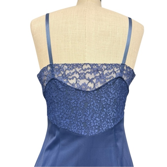 Vintage MunSingwear Blue Lace Slip Dress Spaghetti Strap Midi Size 36 Medium - Picture 7 of 14